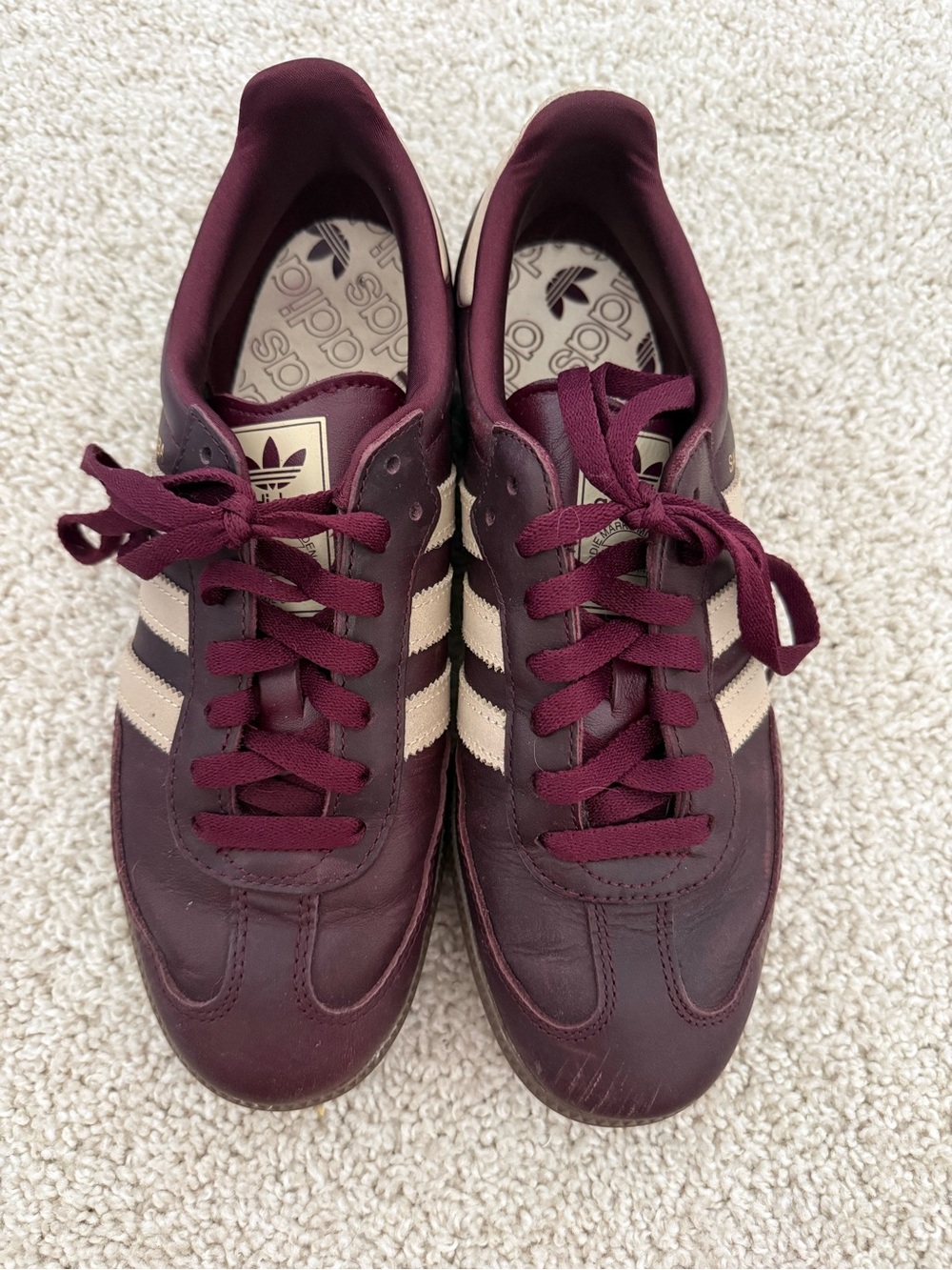 Adidas Samba in Burgundy